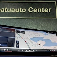 Musta BMW i5 2024, yksityiskohta, kuva 16