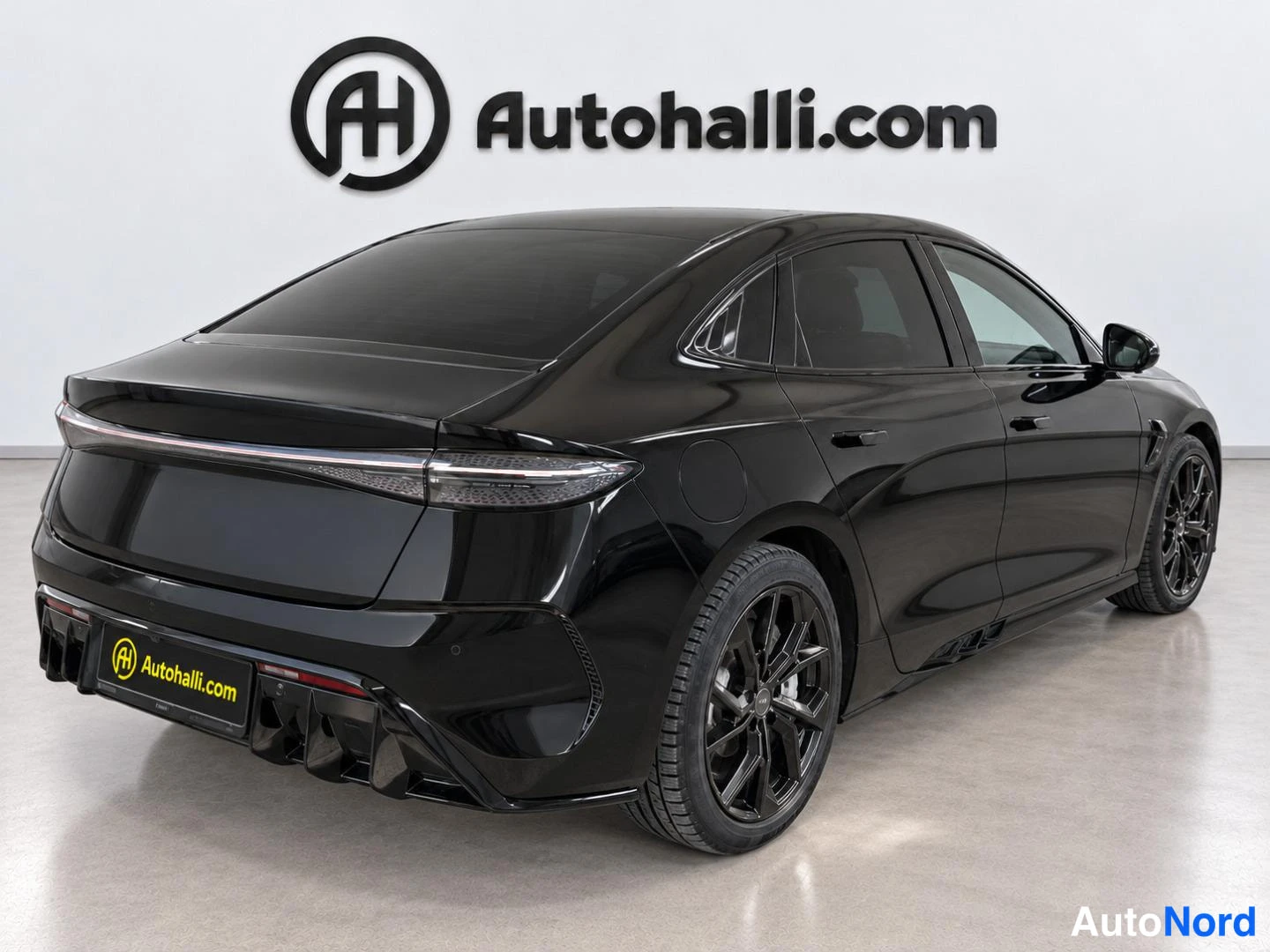 Black BYD Seal 2025, rear three-quarter, photo 5