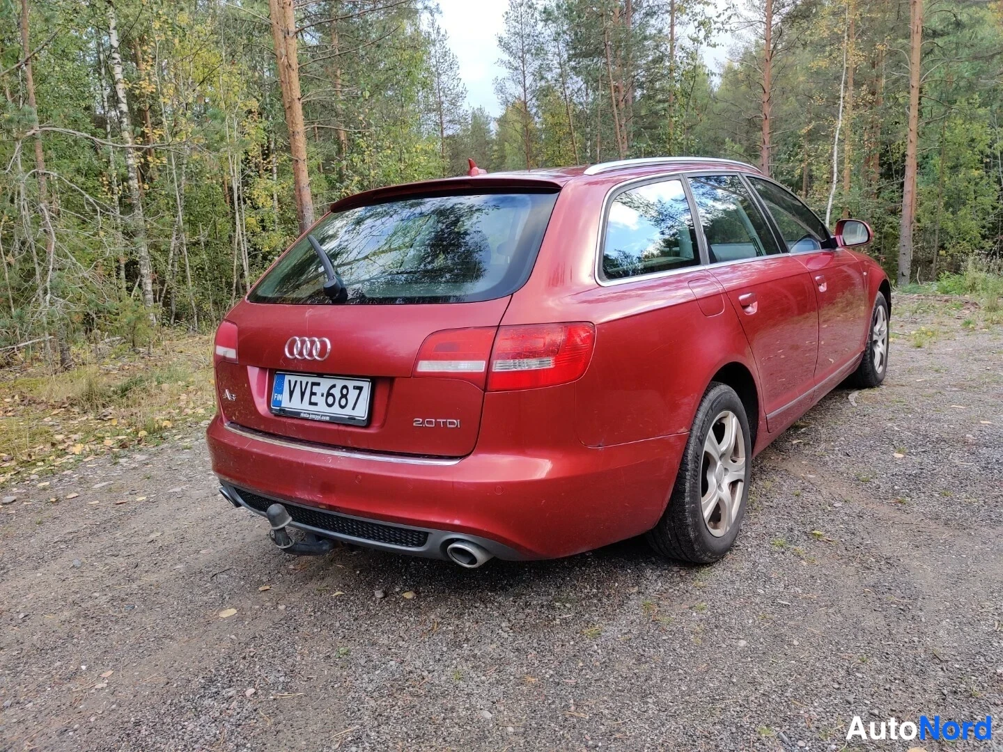 Röd Audi A6 Avant 2010, snett bakifrån, bild 18