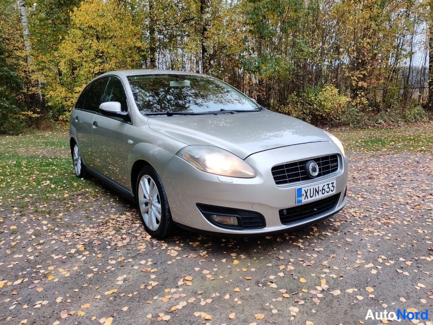 Beige Fiat Croma 2008, etuviisto, keula oikealle, kuva 5