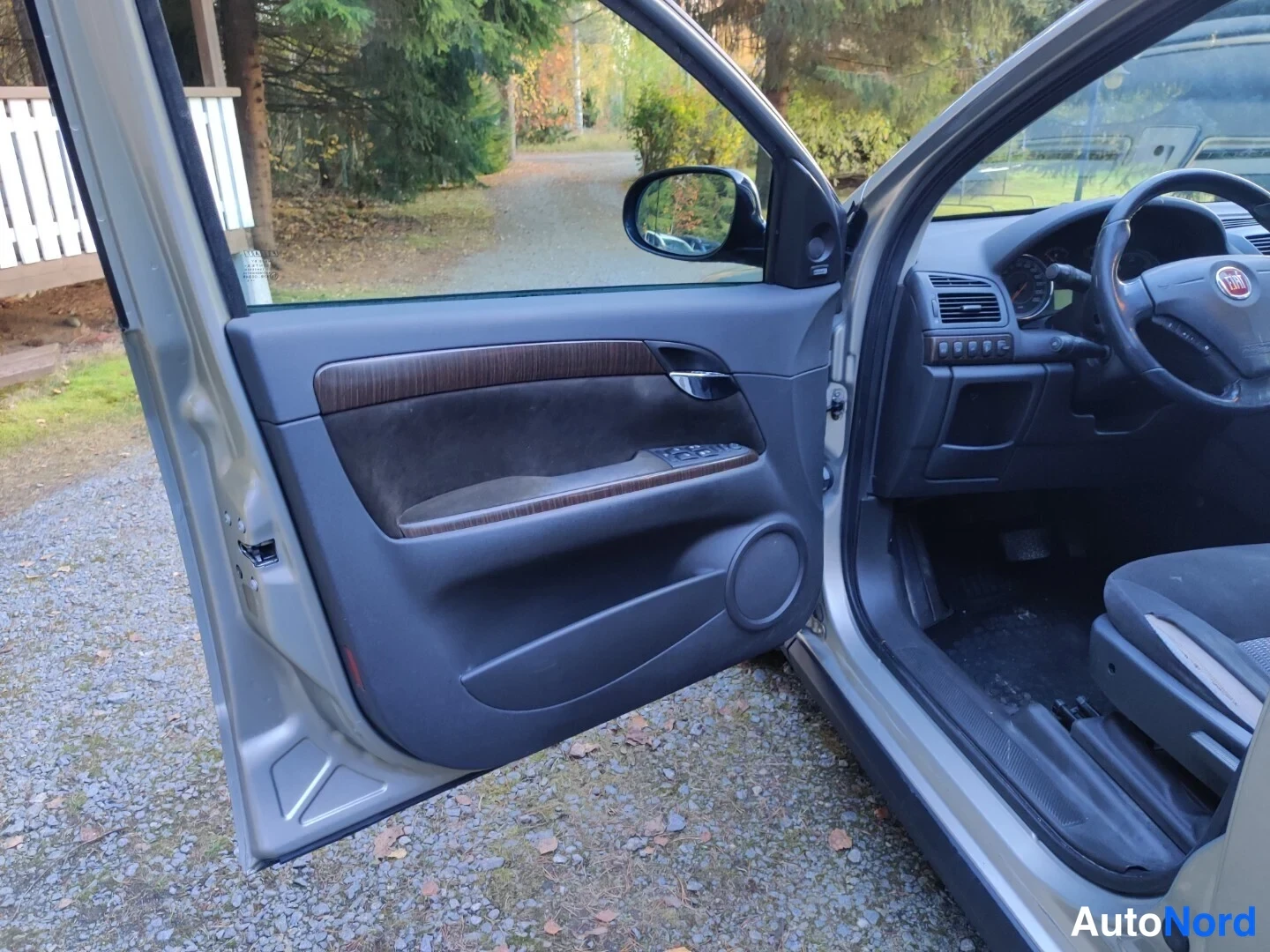 Beige Fiat Croma 2008, ohjaamo, kuva 22
