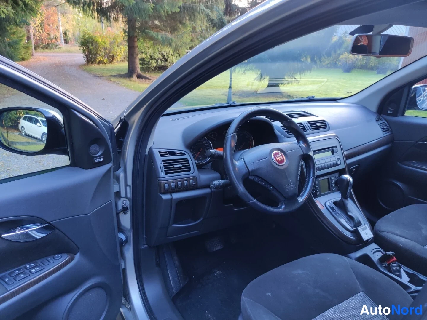 Beige Fiat Croma 2008, ohjaamo, kuva 25