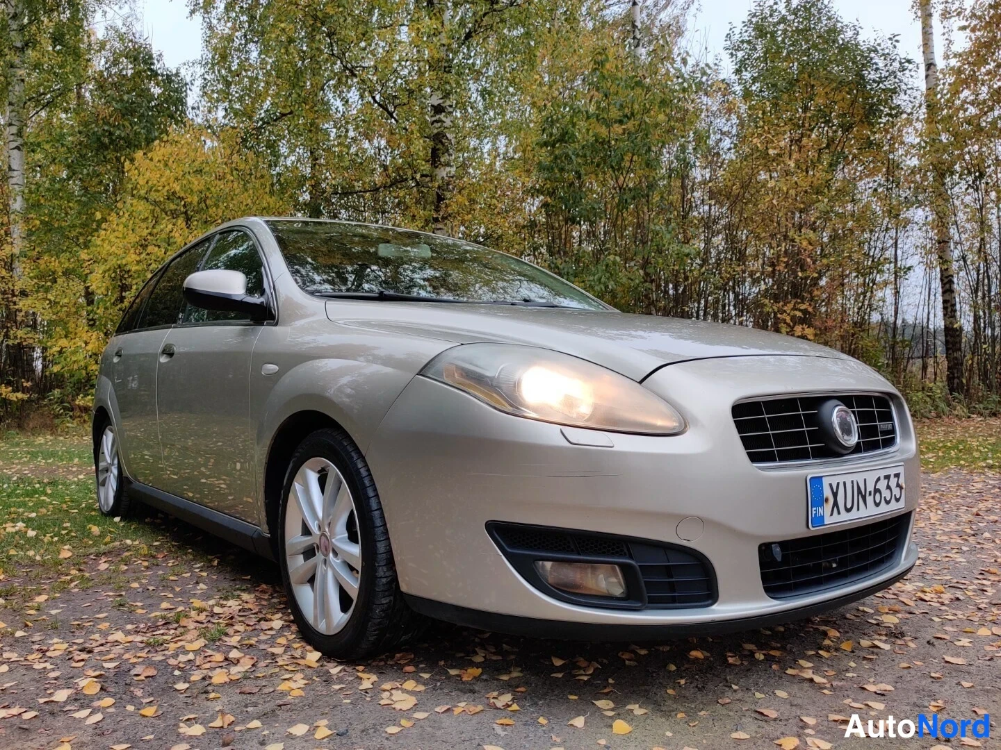 Beige Fiat Croma 2008, etuviisto, keula oikealle, kuva 6