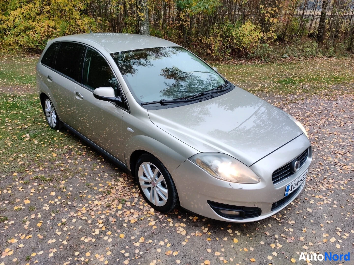 Beige Fiat Croma 2008, etuviisto, keula oikealle, kuva 7