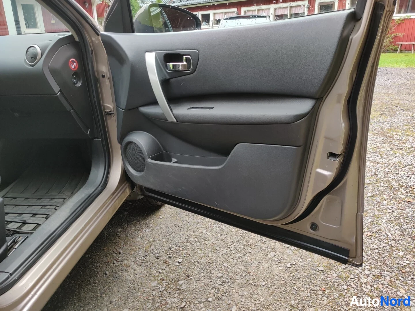 Beige Nissan Qashqai+2 2009, detalj, bild 36
