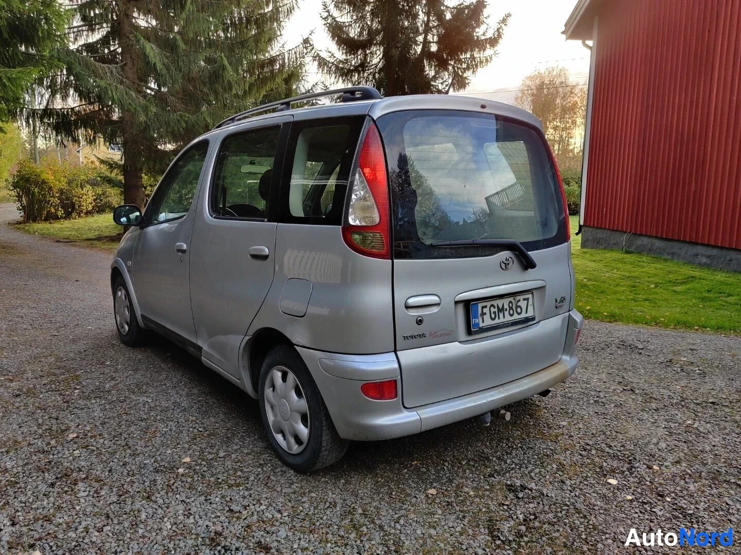 Hopea Toyota Yaris Verso 2004, takaviisto, kuva 10