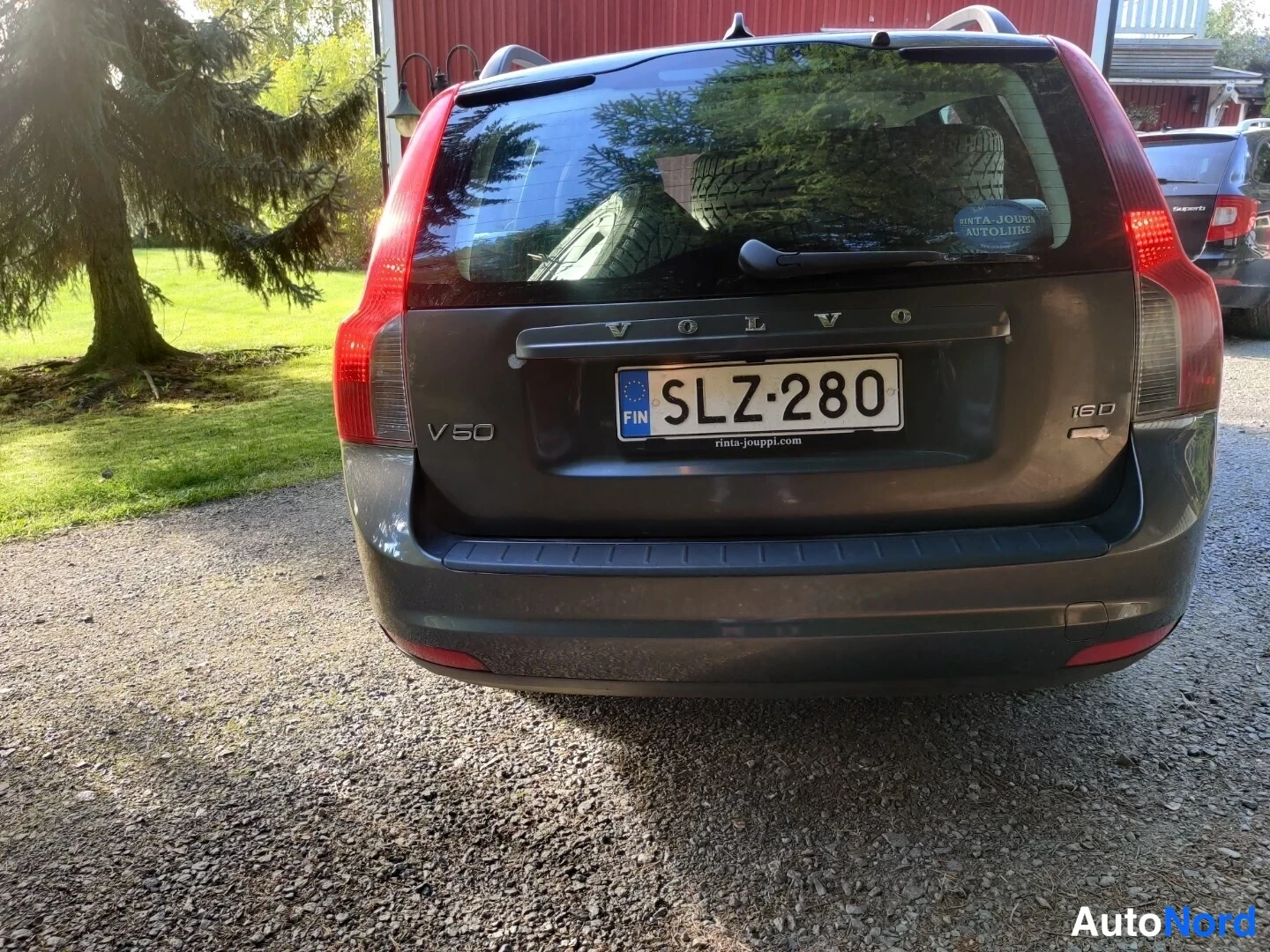 Harmaa Volvo V50 2009, takaa, kuva 21