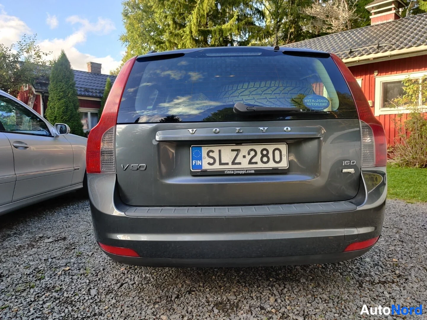 Harmaa Volvo V50 2009, takaa, kuva 23