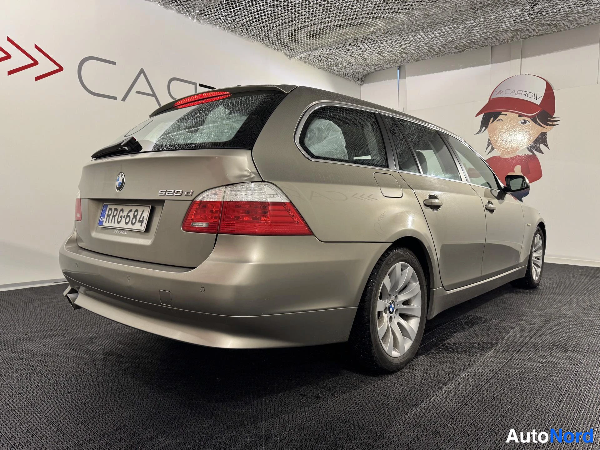 Kupari BMW 520d 2010, takaviisto, kuva 5