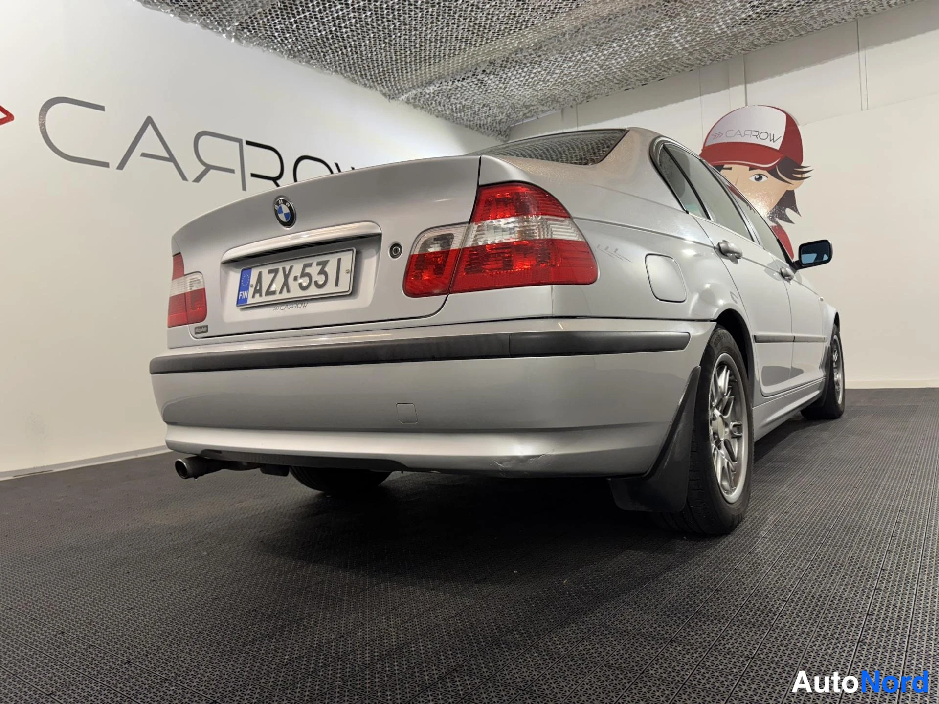 Harmaa BMW 318i 2003, takaviisto, kuva 6