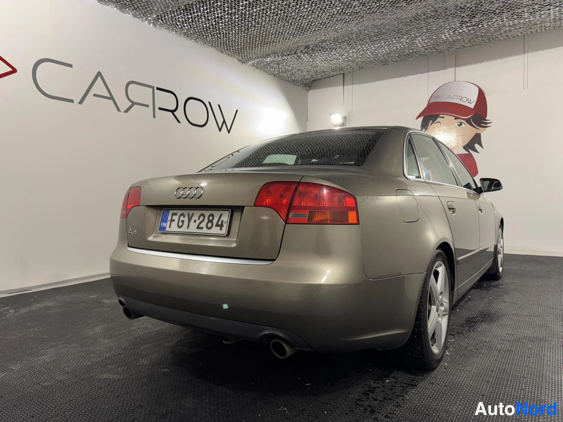 Keltainen Audi A4 2005, takaviisto, kuva 7