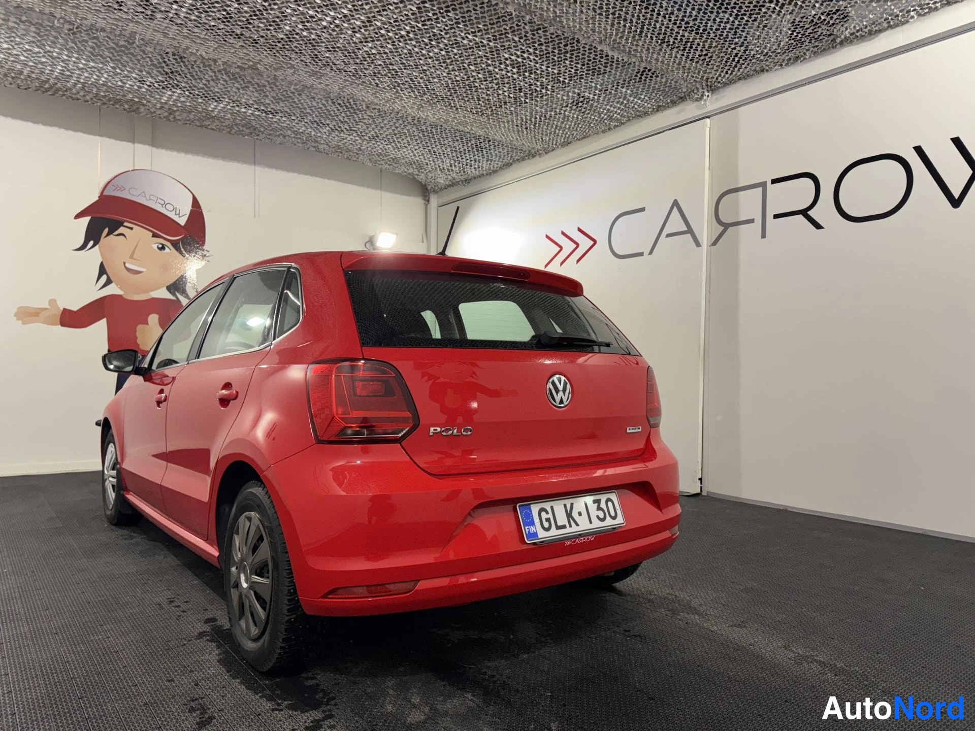 Punainen Volkswagen Polo 2015, takaviisto, kuva 7