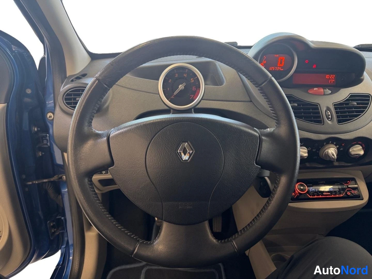 Sininen Renault Twingo 2008, ohjaamo, kuva 13