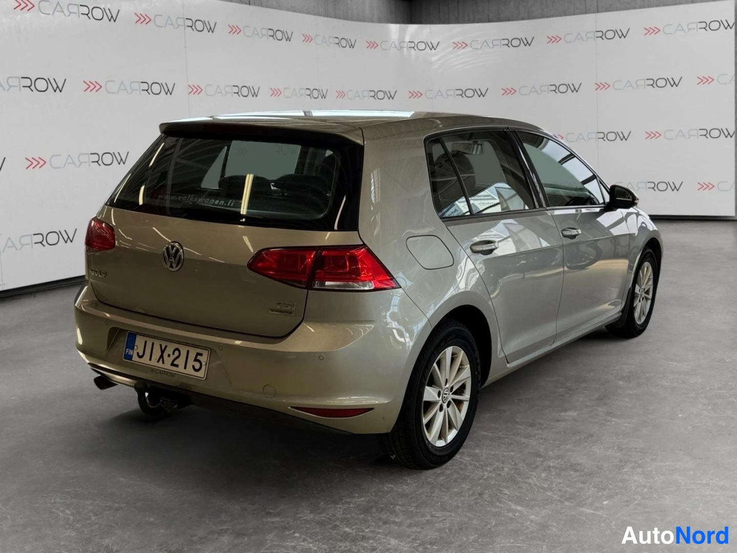 Harmaa Volkswagen Golf 2013, takaviisto, kuva 6