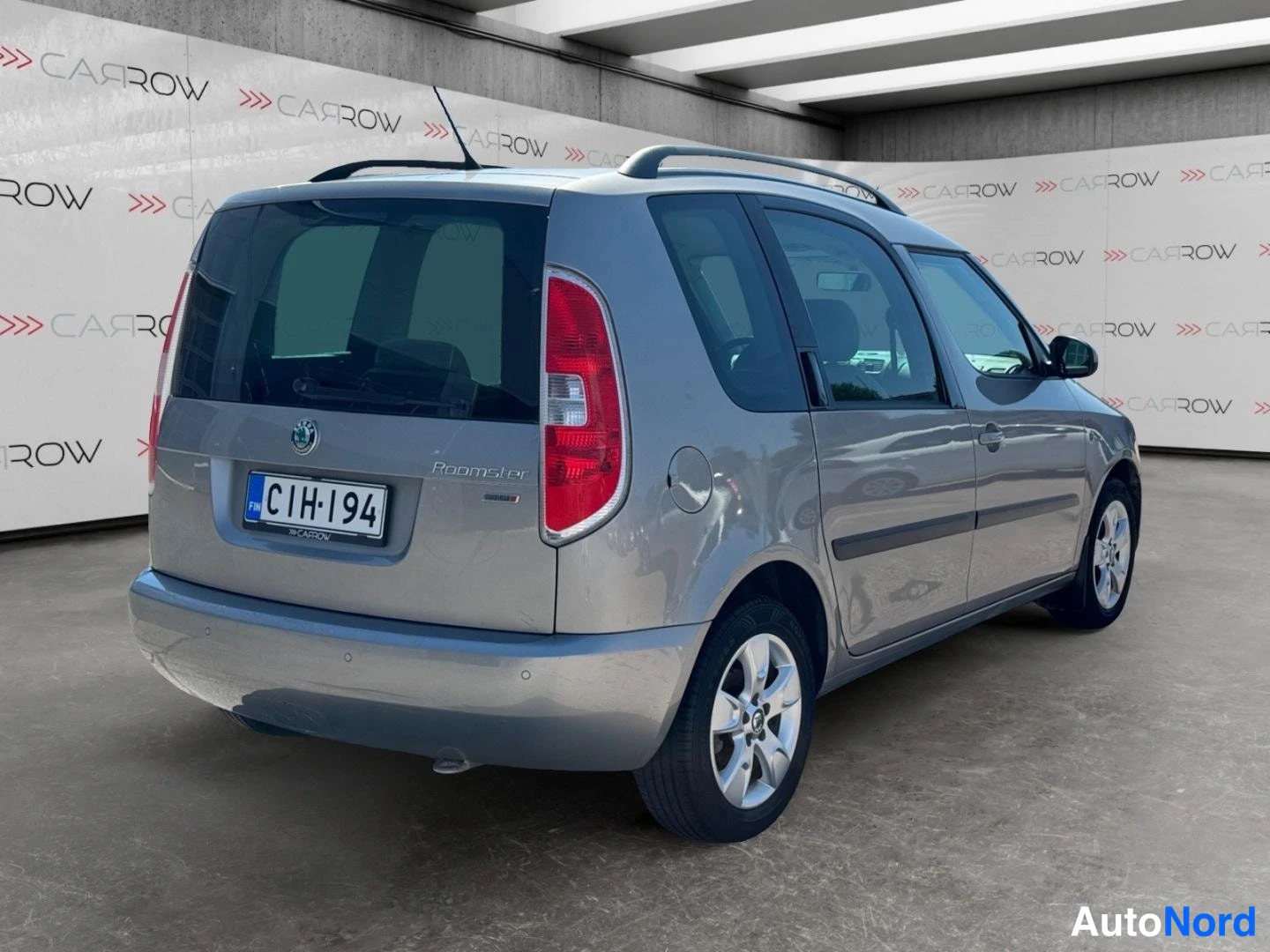 Harmaa Skoda Roomster 2011, takaviisto, kuva 6