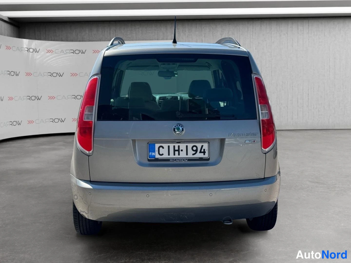Harmaa Skoda Roomster 2011, takaa, kuva 8