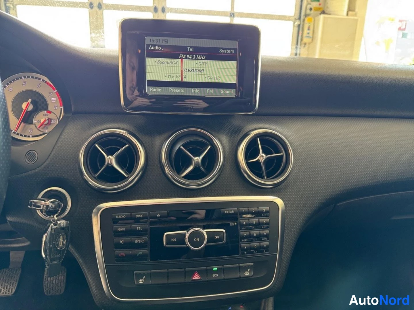 Grey Mercedes-Benz A 180 2014, detail, photo 14