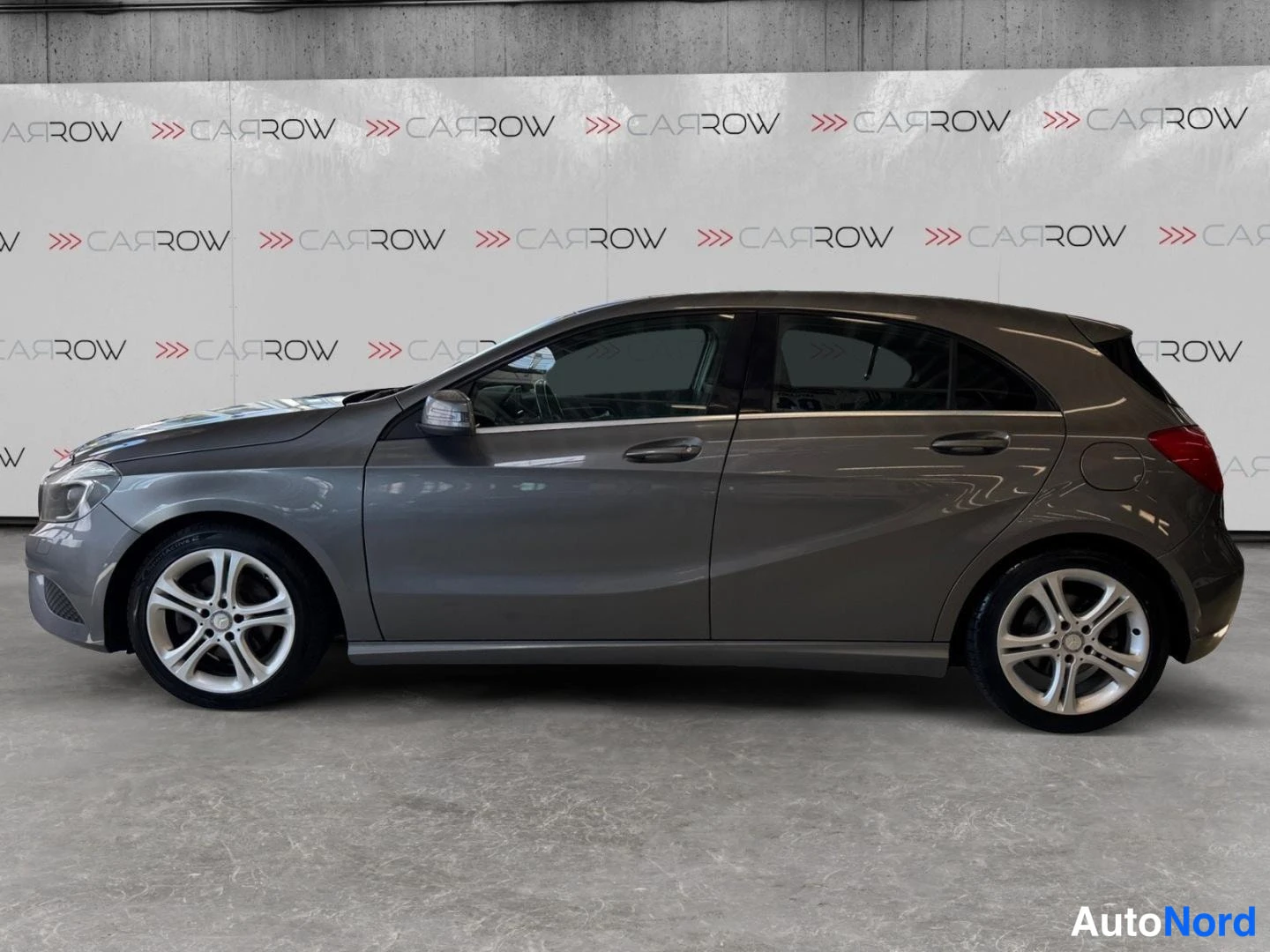 Grey Mercedes-Benz A 180 2014, side, photo 4