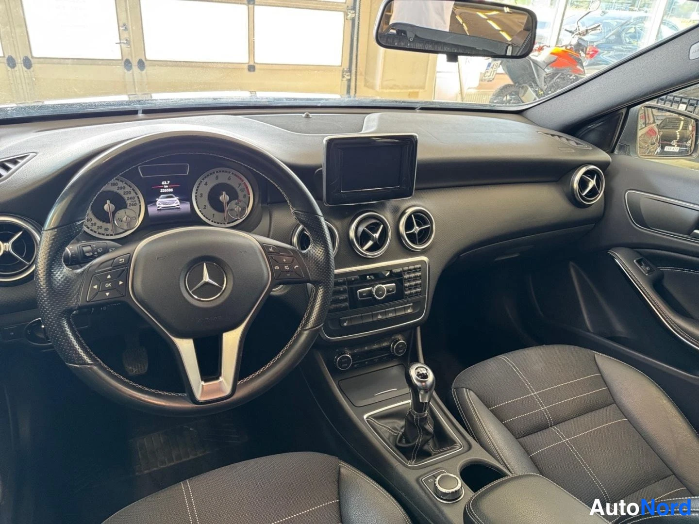 Grey Mercedes-Benz A 180 2014, cockpit, photo 10