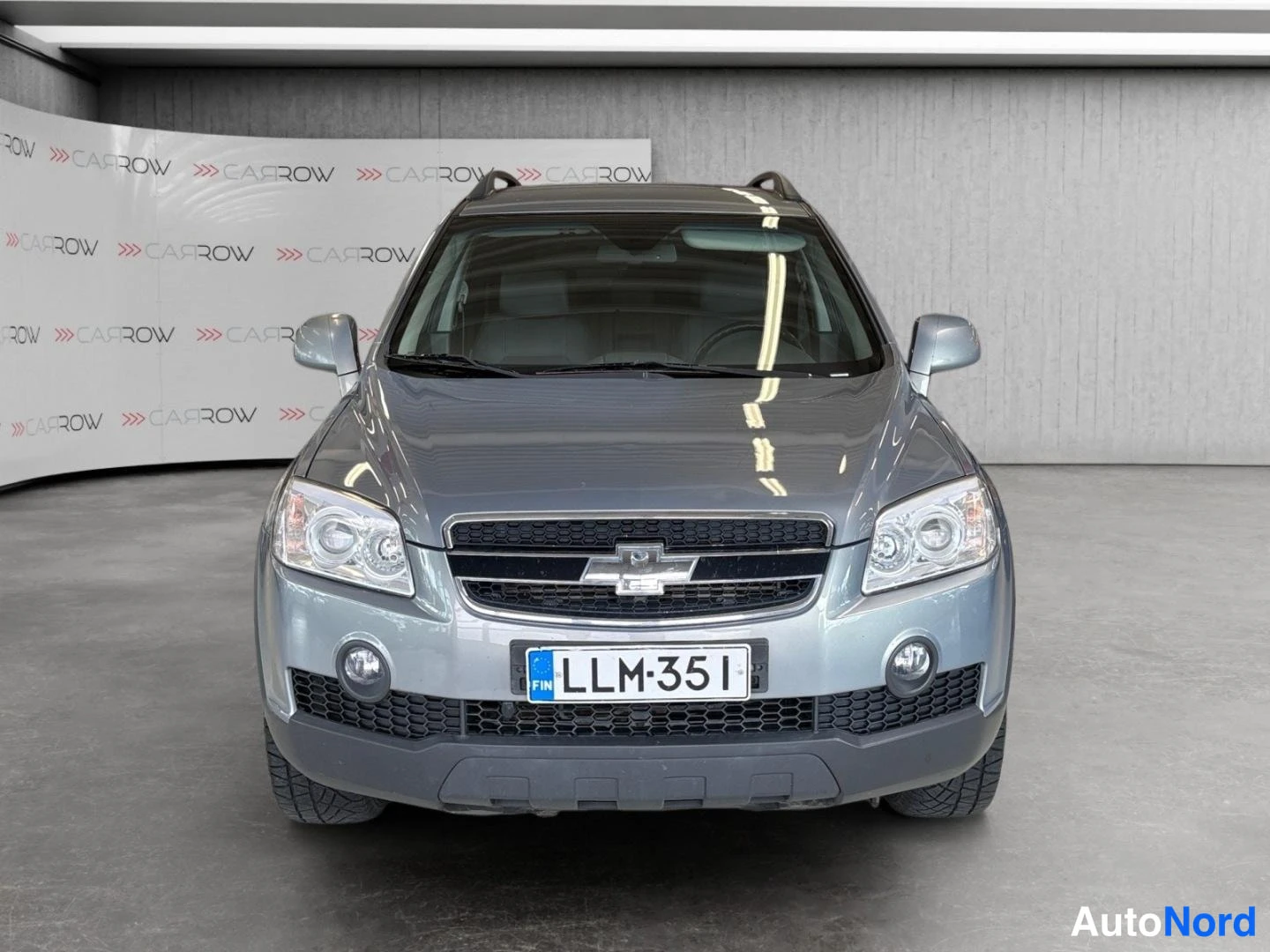 Harmaa Chevrolet Captiva 2010, edestä, kuva 4