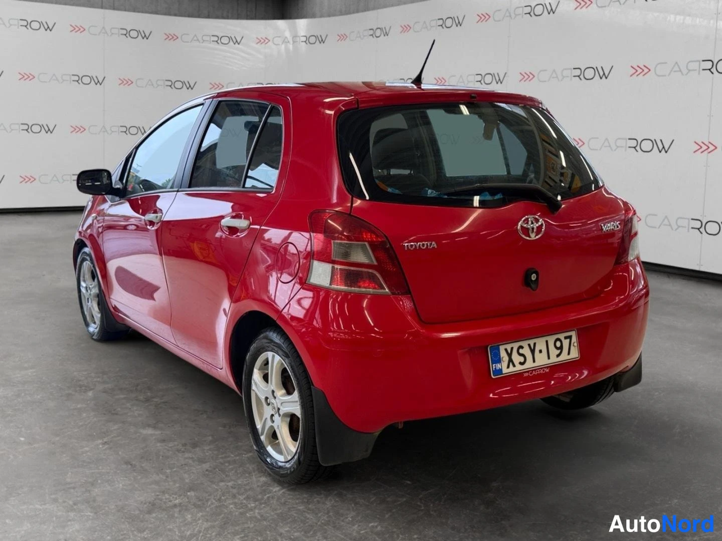 Punainen Toyota Yaris 2011, takaviisto, kuva 7