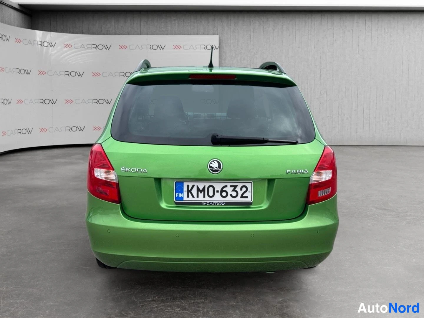 Vihreä Skoda Fabia 2014, takaa, kuva 8