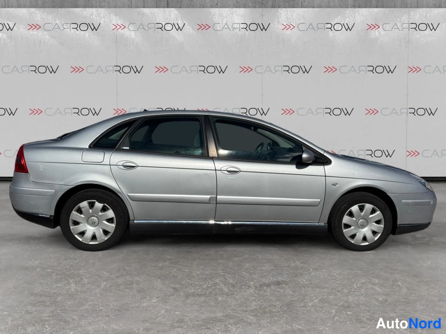 Harmaa Citroen C5 2006, sivulta, kuva 4