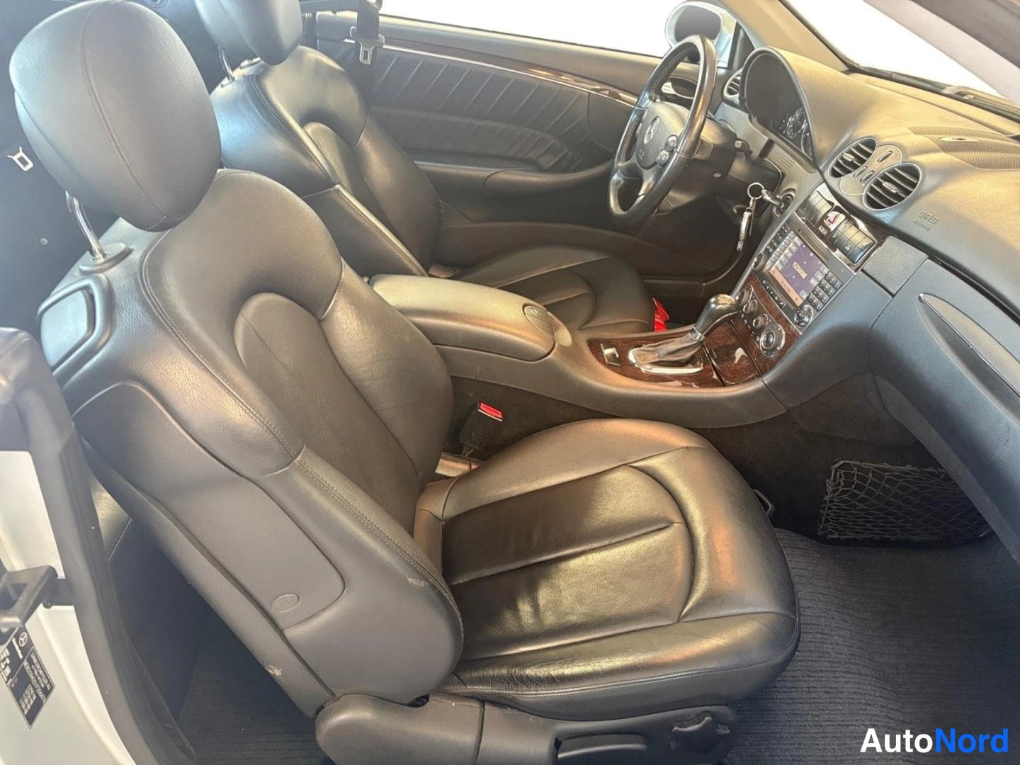 Silver Mercedes-Benz CLK 320 CDI 2006, front seats, photo 15