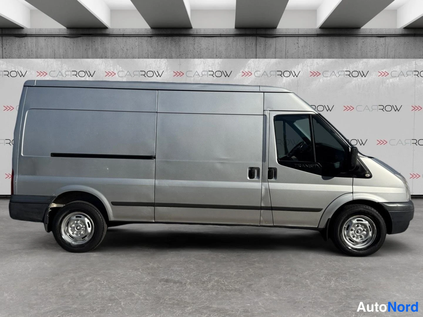 Harmaa Ford Transit 2012, sivulta, kuva 4