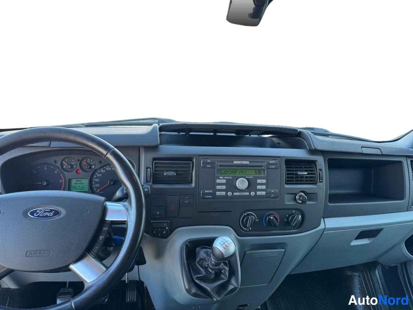 Harmaa Ford Transit 2012, ohjaamo, kuva 11
