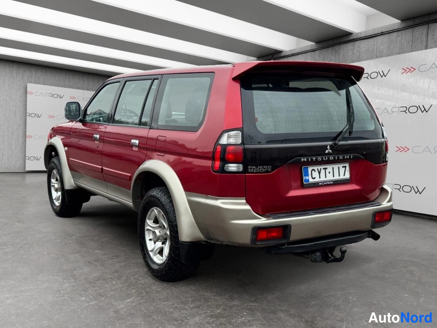 Punainen Mitsubishi Pajero Sport 2005, takaviisto, kuva 7
