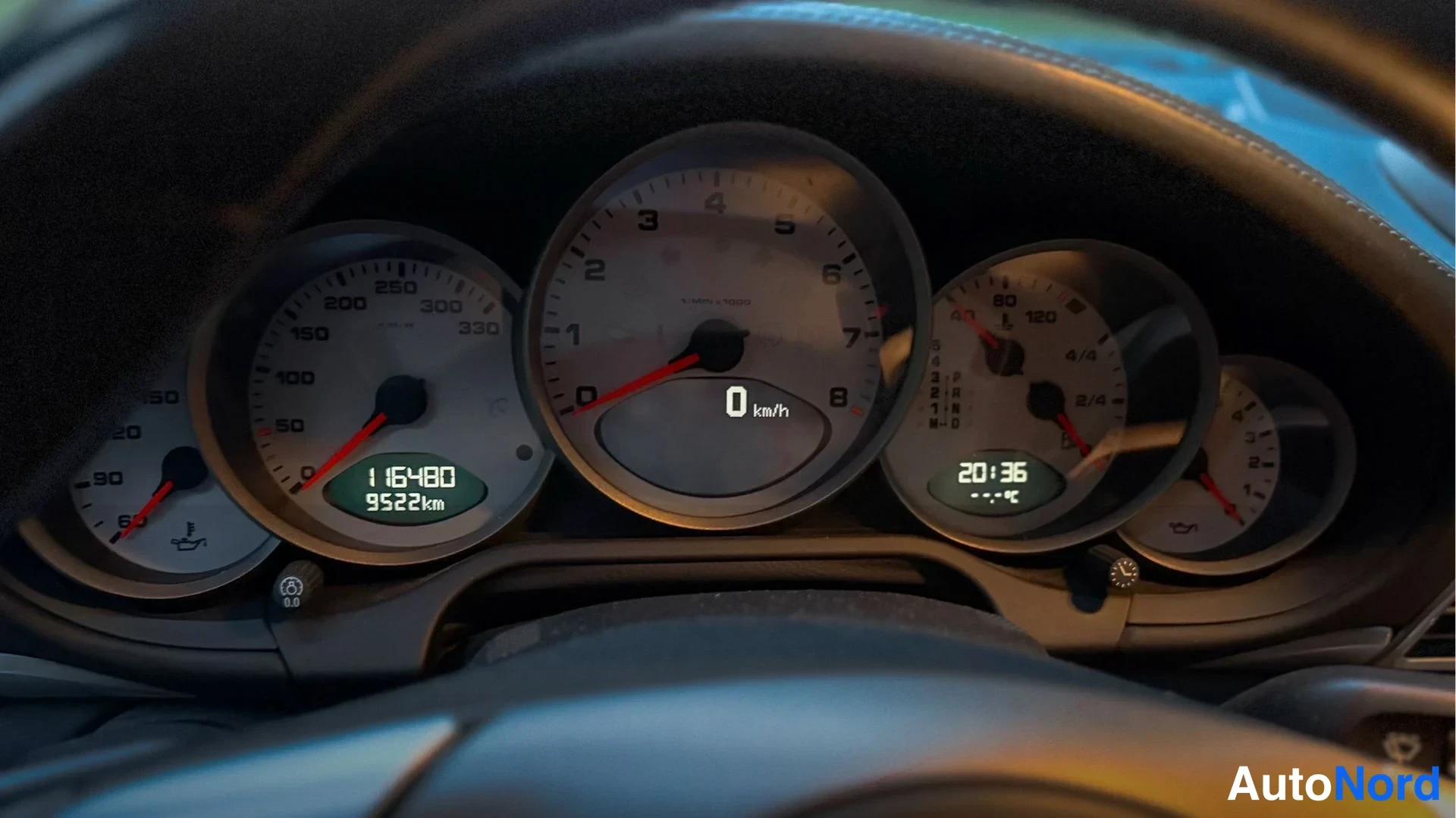 Musta Porsche 911 Carrera 4S 2006, yksityiskohta, kuva 20