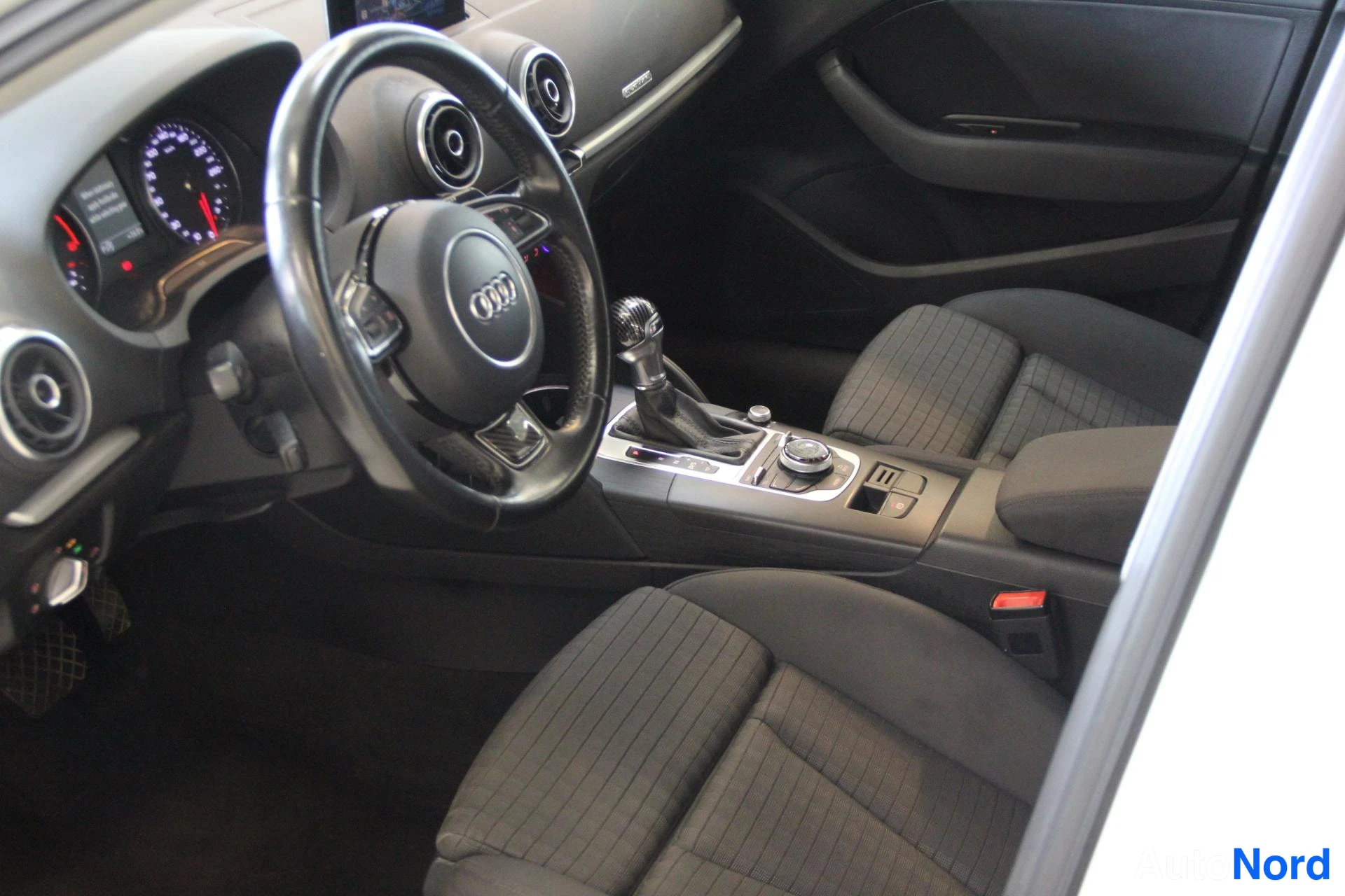 White Audi A3 2016, cockpit, photo 6
