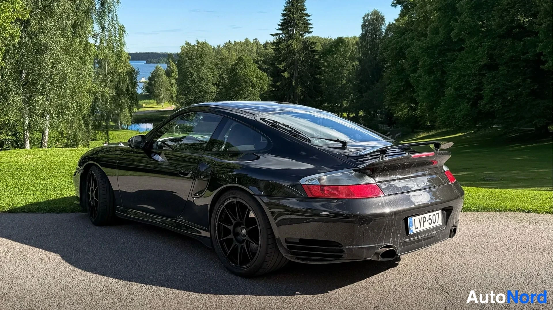 Musta Porsche 911 2001, takaviisto, kuva 7
