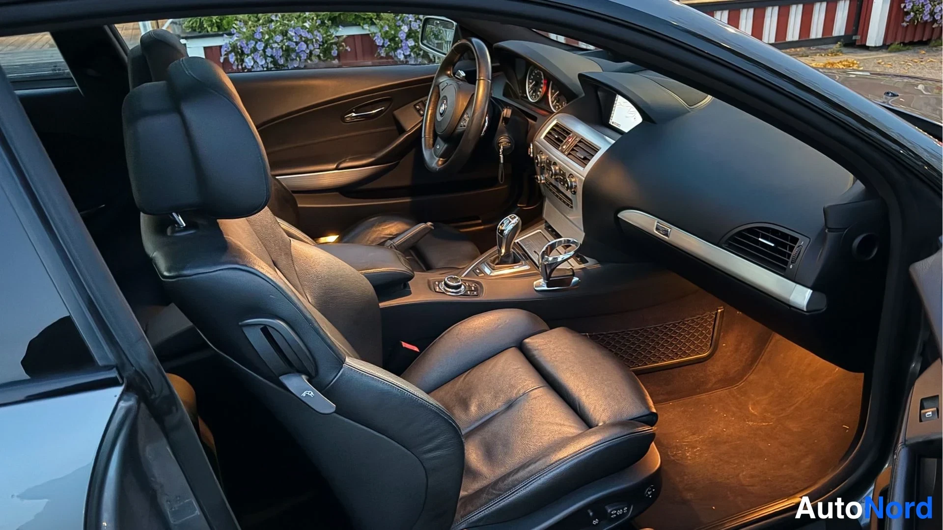Hopea BMW 650i 2009, etuistuimet, kuva 18