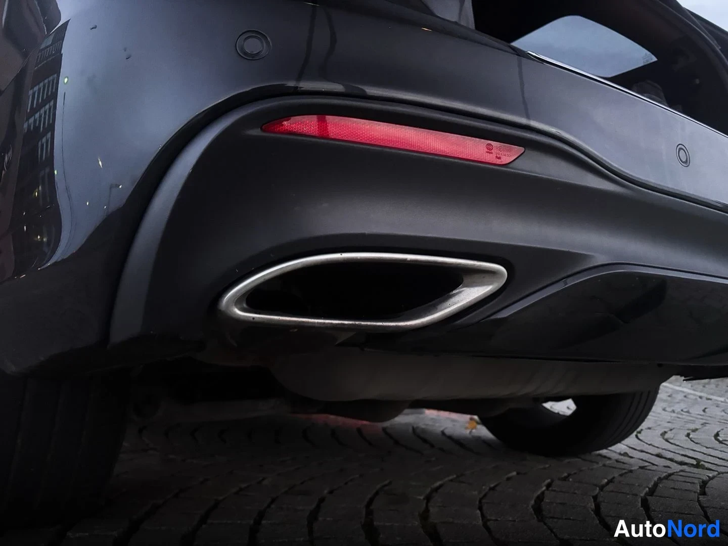 Musta Mercedes-Benz GLE 500 e 4MATIC 2016, yksityiskohta, kuva 23
