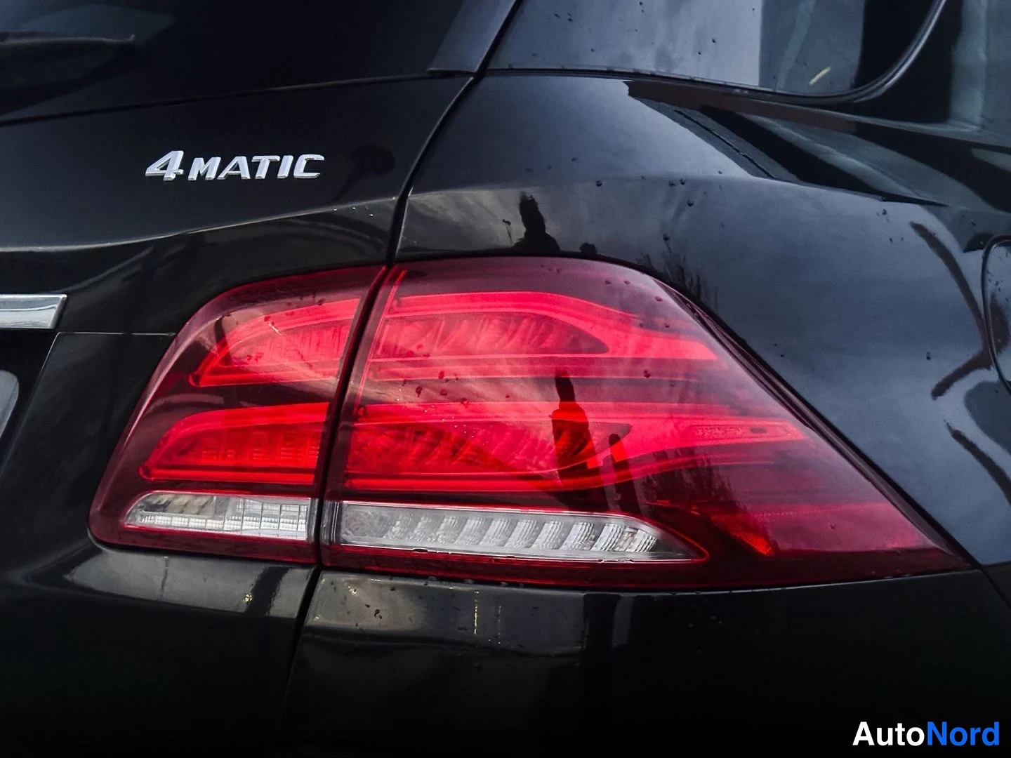 Musta Mercedes-Benz GLE 500 e 4MATIC 2016, yksityiskohta, kuva 24