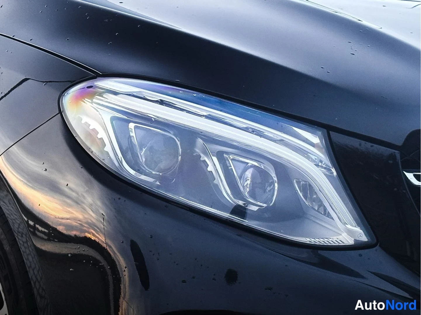 Musta Mercedes-Benz GLE 500 e 4MATIC 2016, yksityiskohta, kuva 22