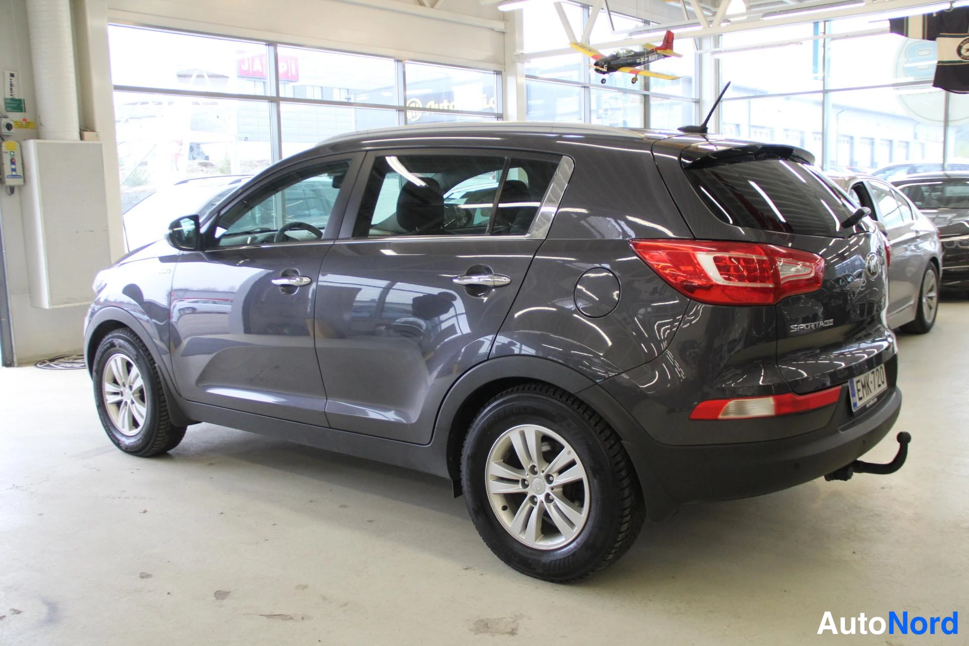 Harmaa Kia Sportage 2013, takaviisto, kuva 5