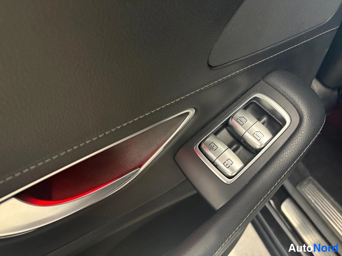 Musta Mercedes-Benz S 350 BlueTEC 2014, yksityiskohta, kuva 16