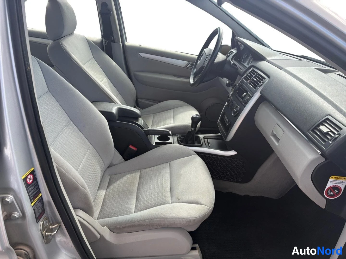 Hopea Mercedes-Benz B 180 CDI 2005, etuistuimet, kuva 11