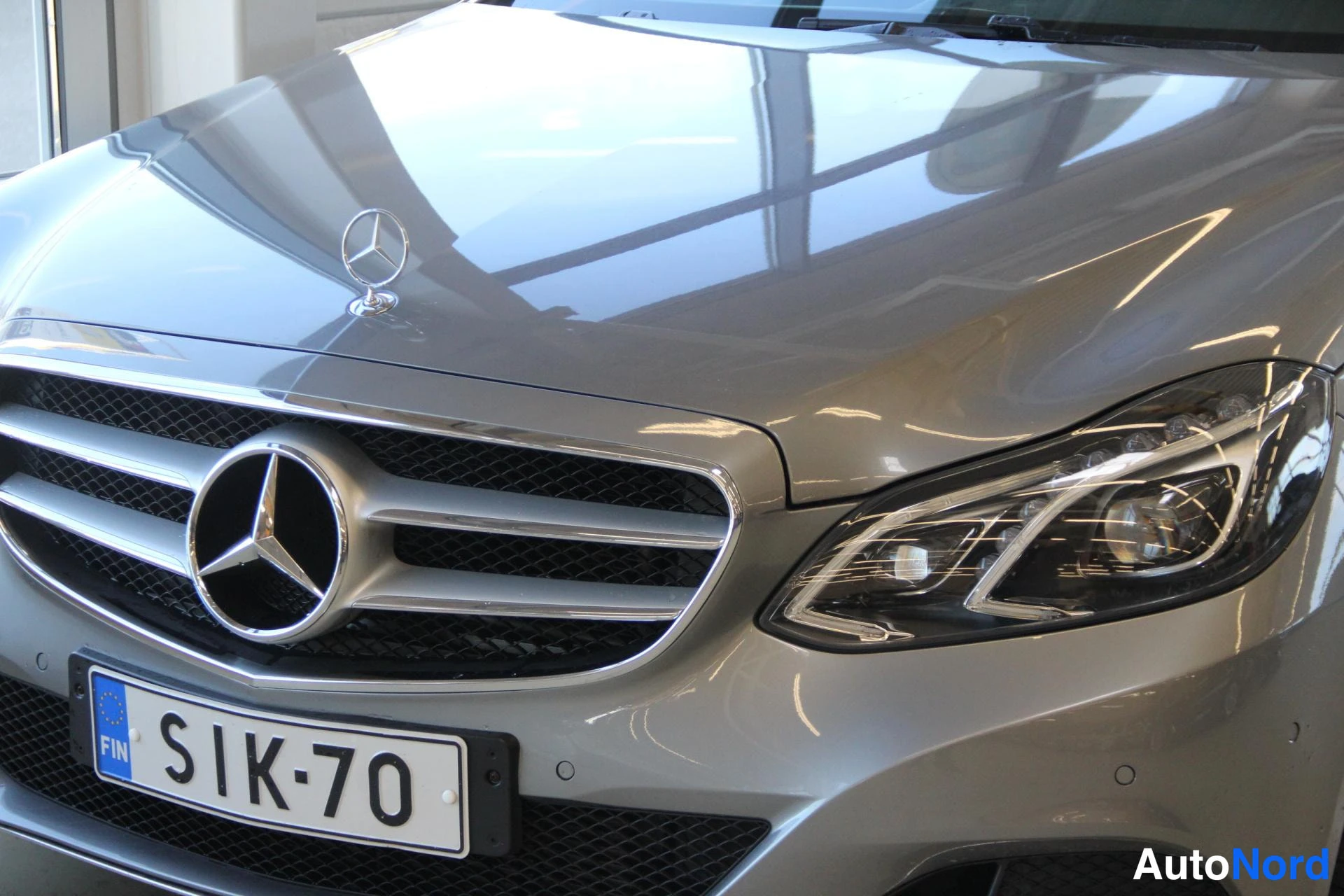 Grå Mercedes-Benz E 220 BlueTEC 2015, detalj, bild 12