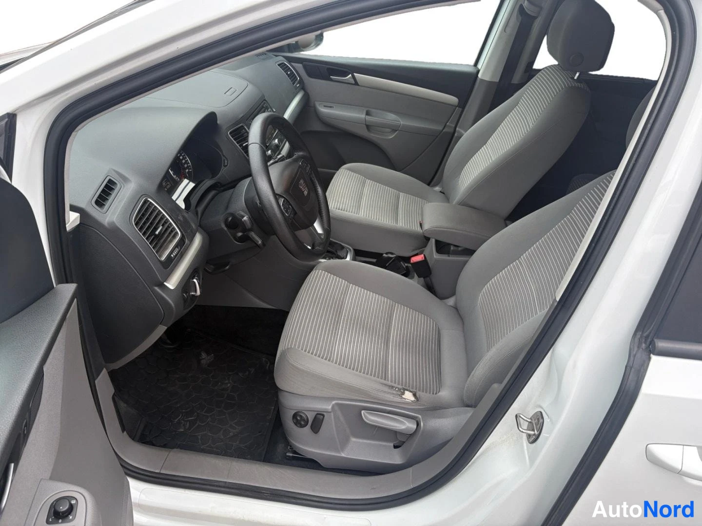 Vit Seat Alhambra 2014, framsäten, bild 11