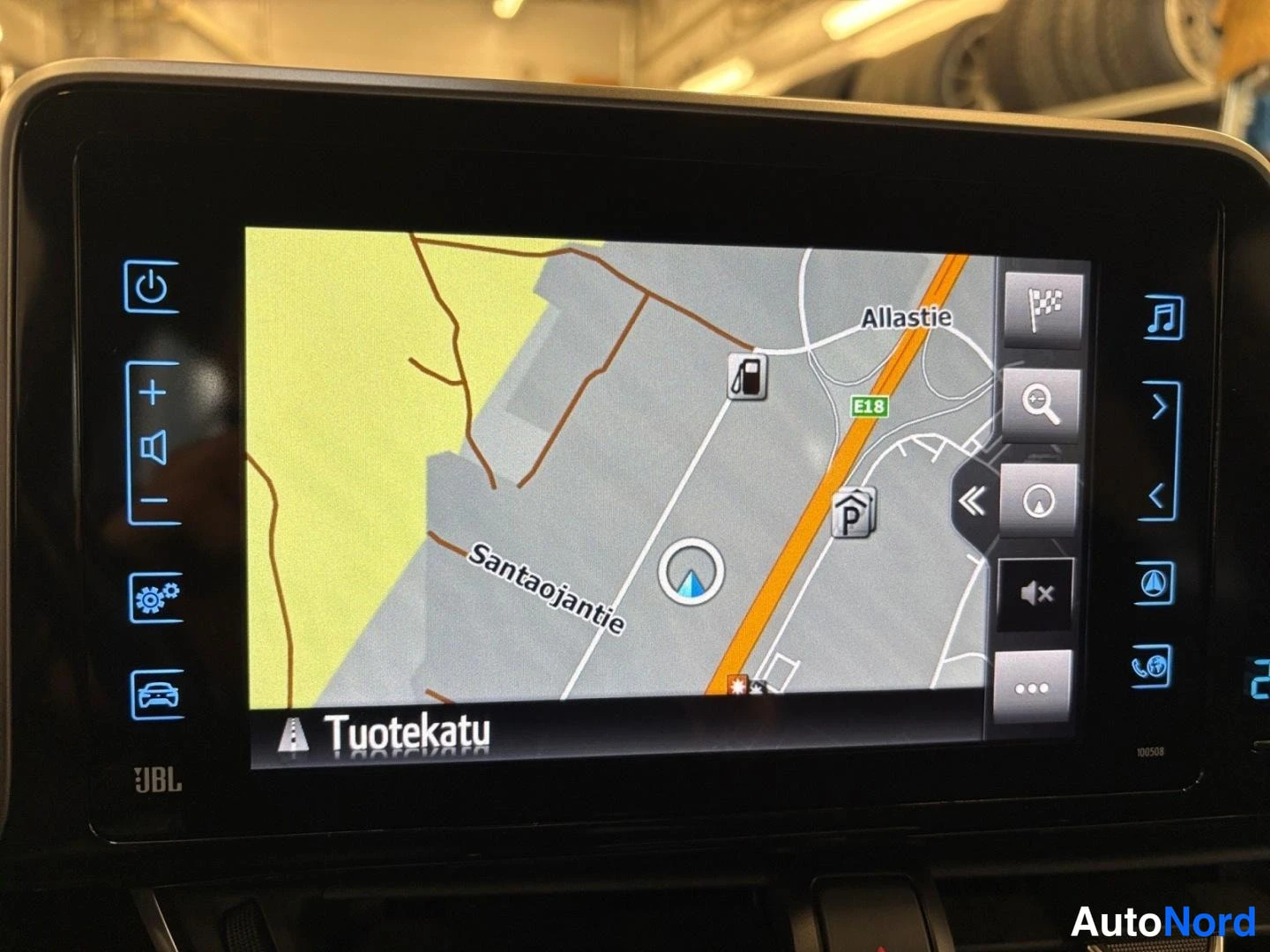 Sininen Toyota C-HR 2018, yksityiskohta, kuva 15