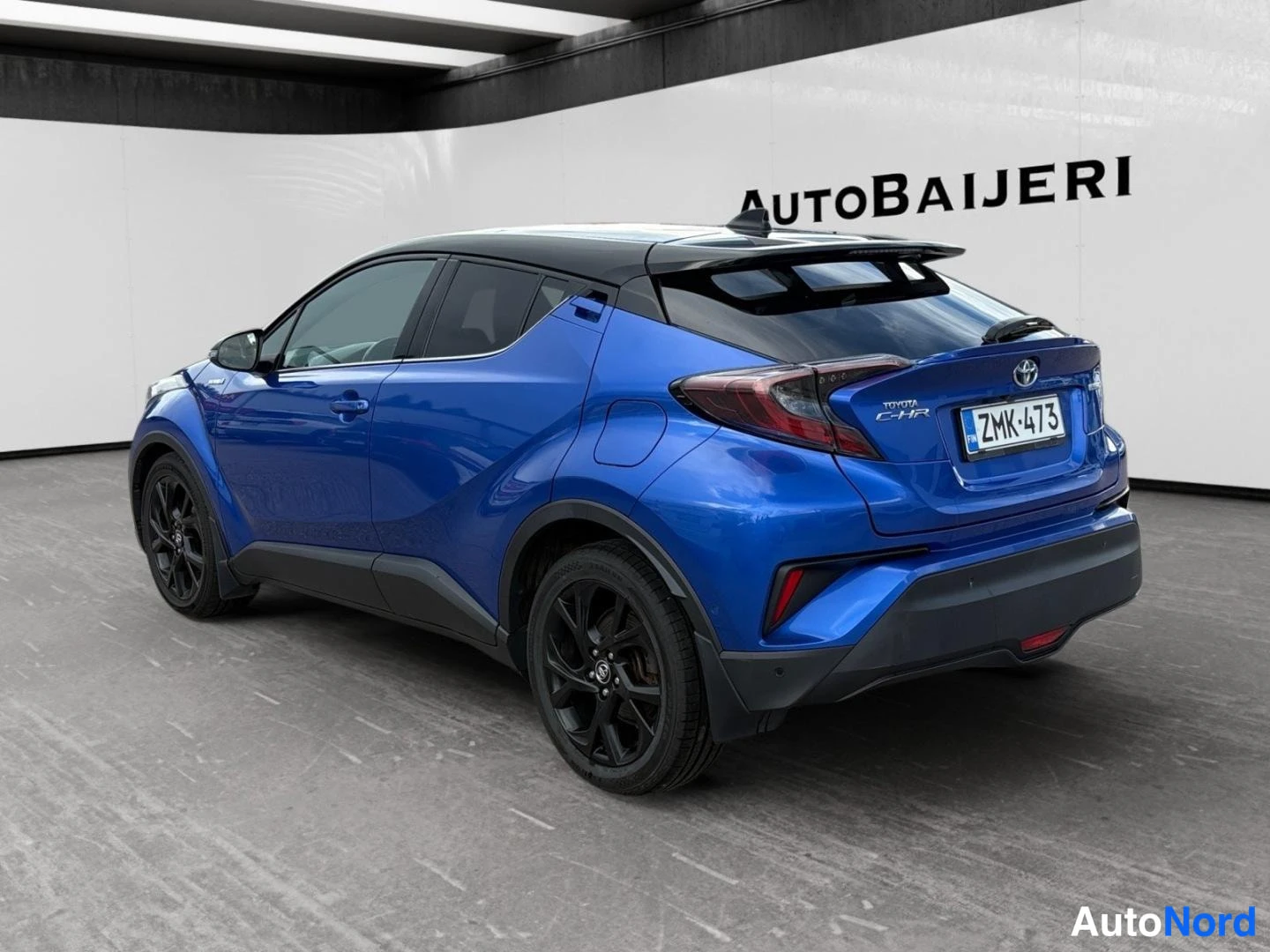 Sininen Toyota C-HR 2018, takaviisto, kuva 6