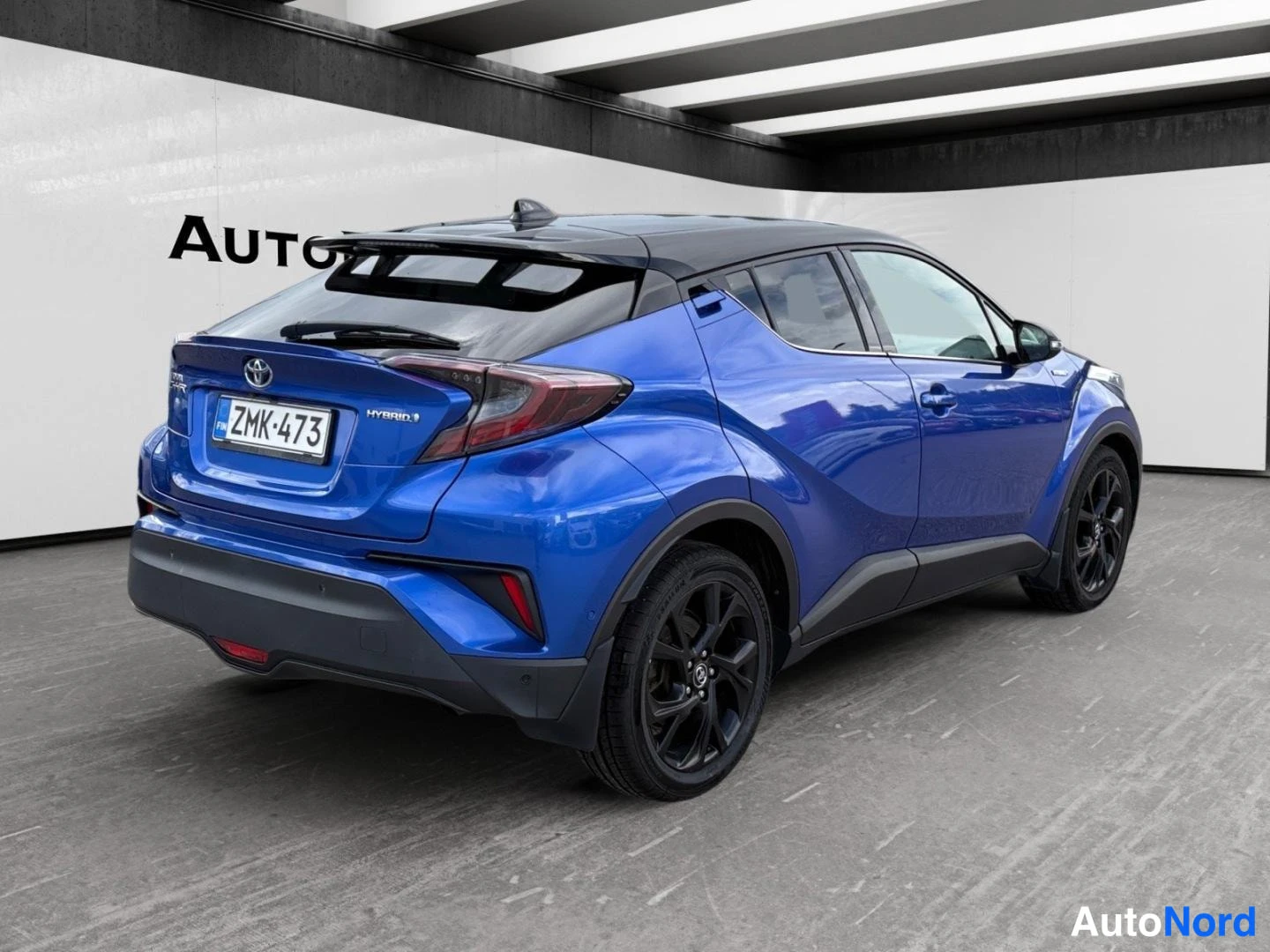 Sininen Toyota C-HR 2018, takaviisto, kuva 7