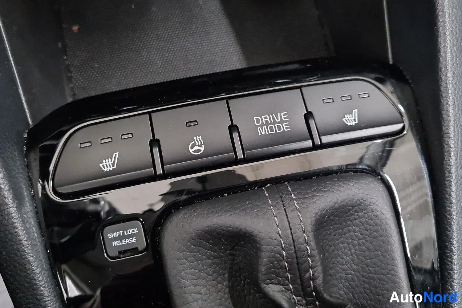 Musta Kia Rio 2021, yksityiskohta, kuva 18