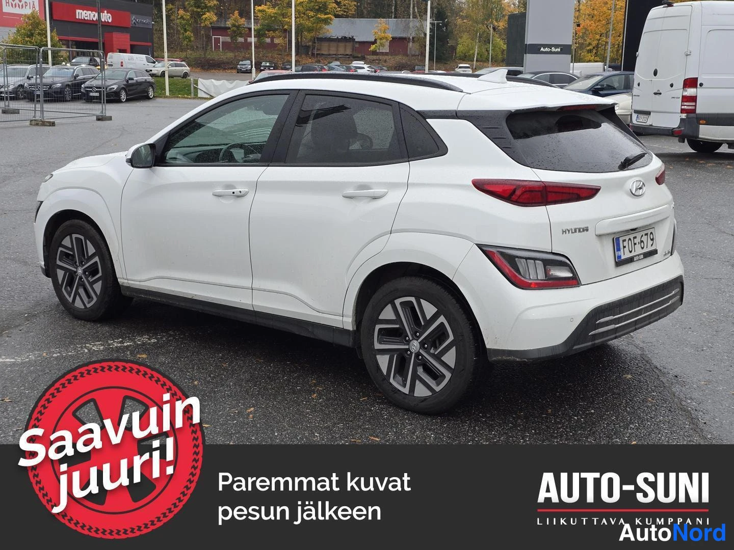 Vit Hyundai Kona 2021, snett bakifrån, bild 2