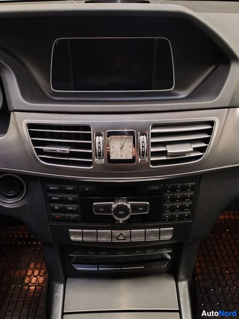 Vit Mercedes-Benz E 220 BlueTEC 2015, detalj, bild 13