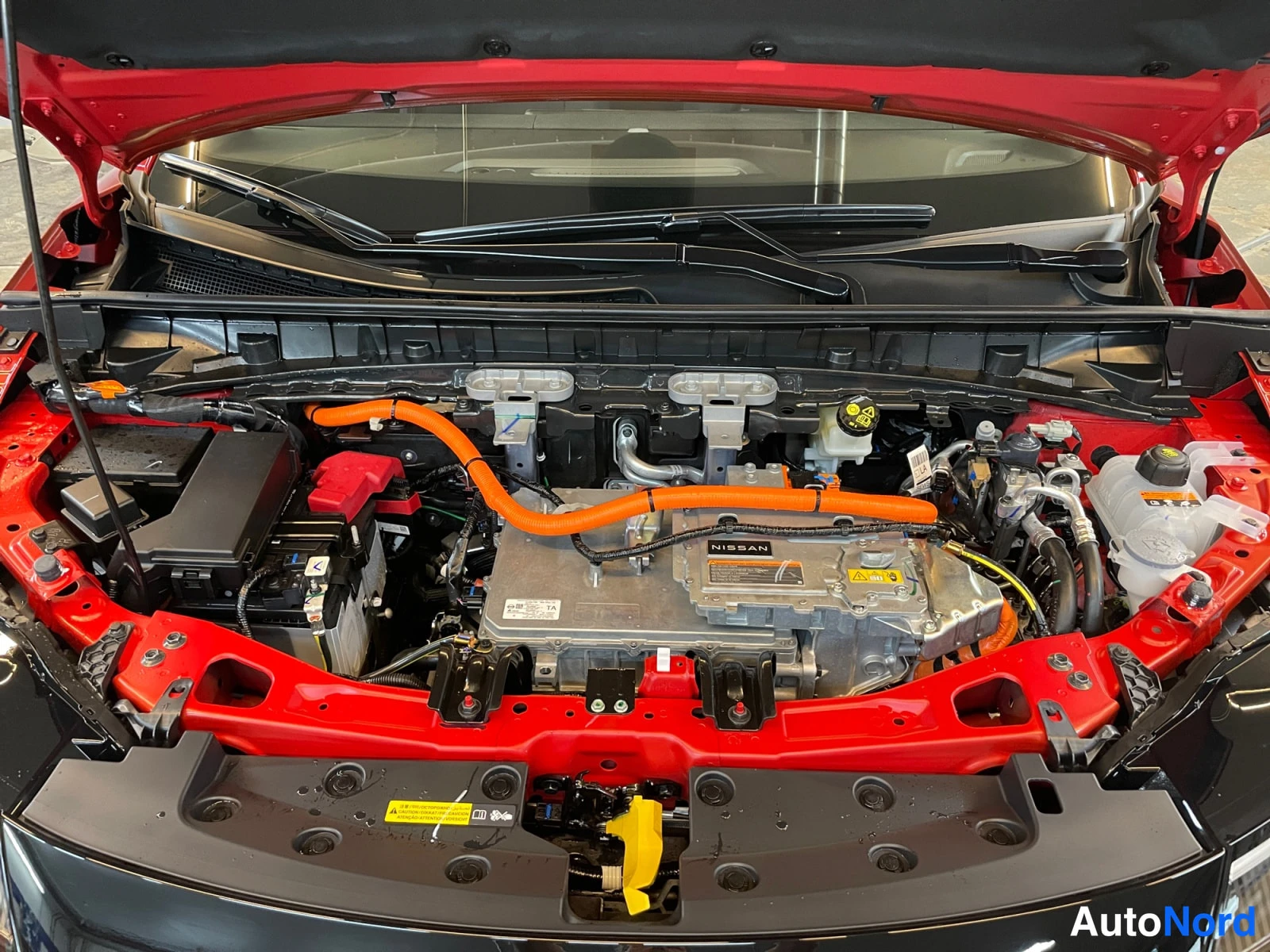 Red Nissan Leaf 2026, engine bay, photo 19